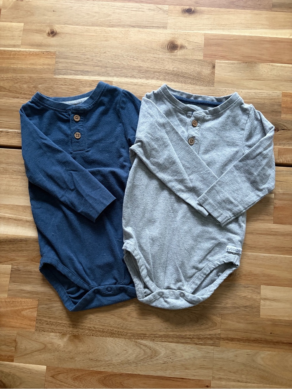 Ruffle Butts Long-Sleeve Baby Henley Bodysuits - Navy & Light Gray
